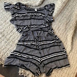 Black & white romper jumpsuit COMFY cold shoulder